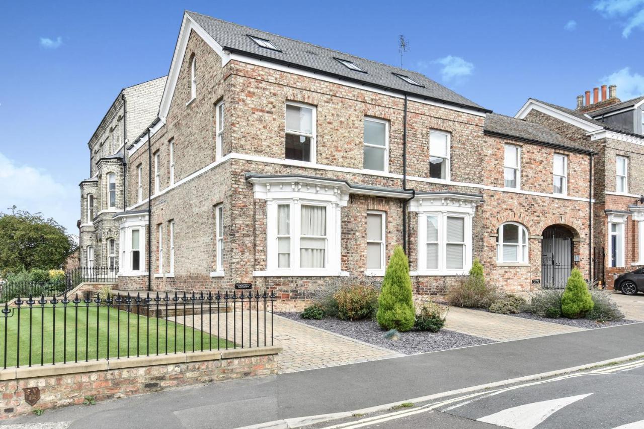 Clifford'S Reach At Bluebridge Court With Free Parking Apartamento York Exterior foto